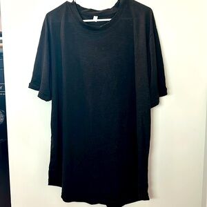 Black womens T-shirt. Casual style. 95% Polyester 5% Spandex.